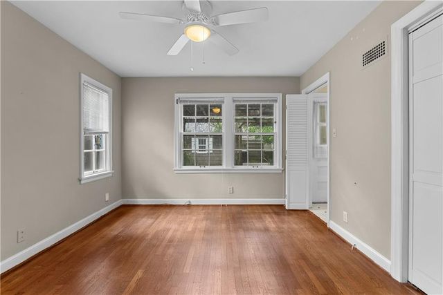 6849 Oak Terrace, Kansas City, MO 64113