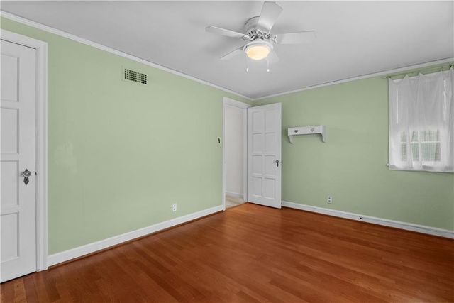 6849 Oak Terrace, Kansas City, MO 64113