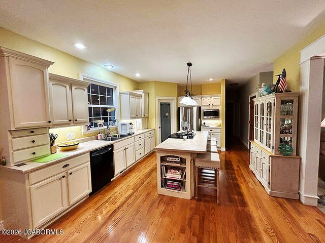 5000 E EAGLE RIDGE ROAD, Columbia, MO 65201
