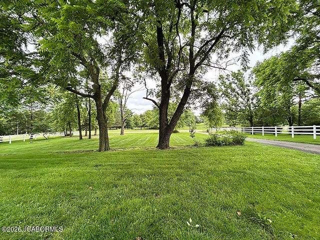 5000 E EAGLE RIDGE ROAD, Columbia, MO 65201