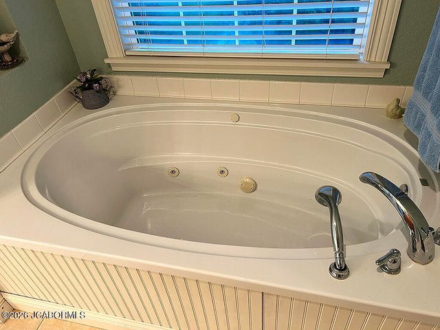 5000 E EAGLE RIDGE ROAD, Columbia, MO 65201