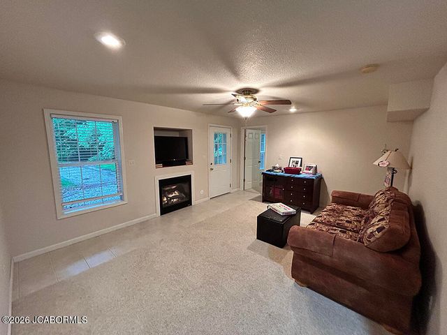 5000 E EAGLE RIDGE ROAD, Columbia, MO 65201