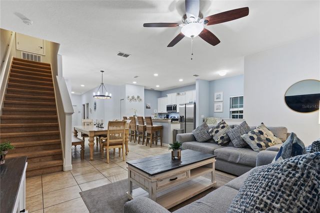 8966 CAT PALM ROAD, Kissimmee, FL 34747