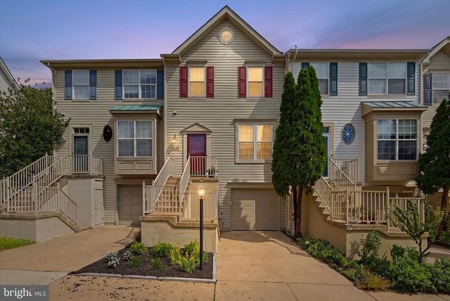6389 SAINT TIMOTHYS LN, Centreville, VA 20121