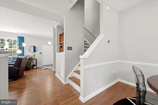 6389 SAINT TIMOTHYS LN, Centreville, VA 20121