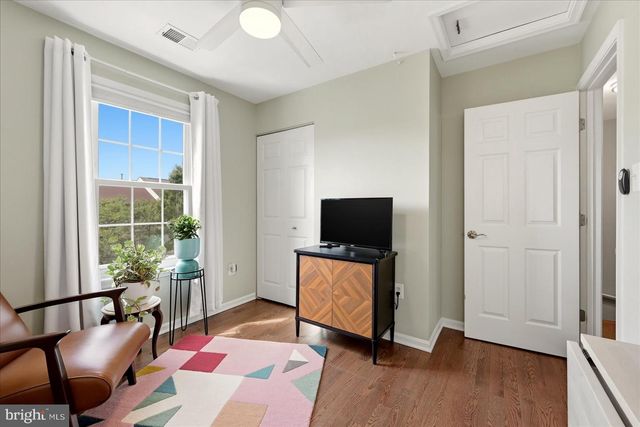 6389 SAINT TIMOTHYS LN, Centreville, VA 20121