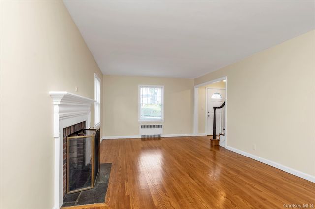 19 Anstice Street, Oyster Bay, NY 11771