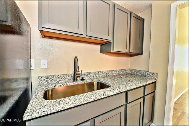 615 Arizona Avenue 2, El Paso, TX 79902