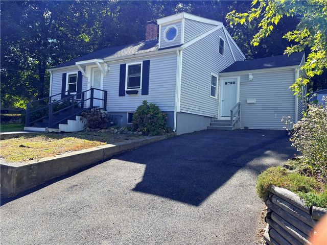 10 harris Avenue, Johnston, RI 02919
