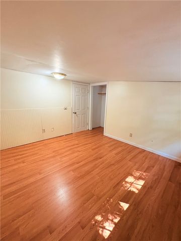 10 harris Avenue, Johnston, RI 02919