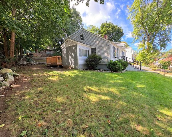 10 harris Avenue, Johnston, RI 02919