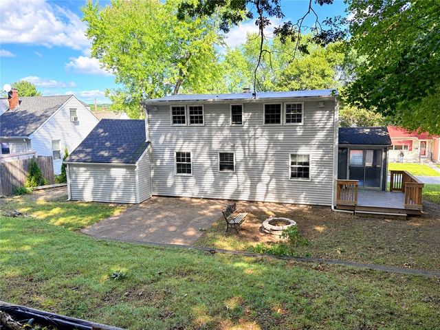10 harris Avenue, Johnston, RI 02919