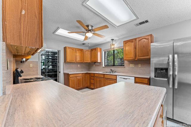 1657 Acacia Pkwy, Spring Branch, TX 78070