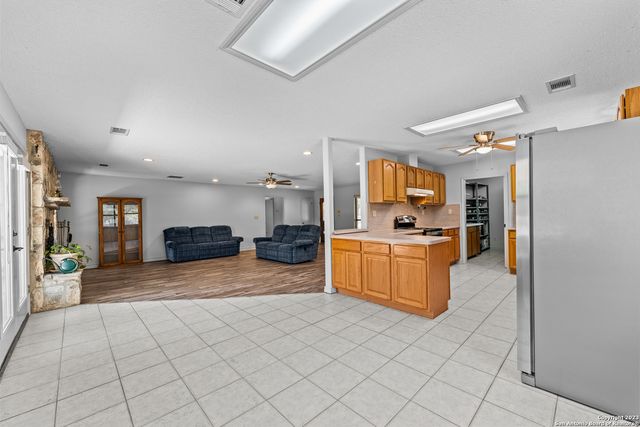 1657 Acacia Pkwy, Spring Branch, TX 78070