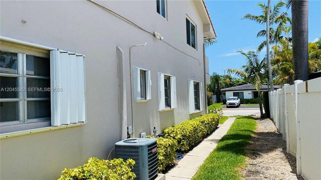 2665 Middle River Drive 1, Fort Lauderdale, FL 33306