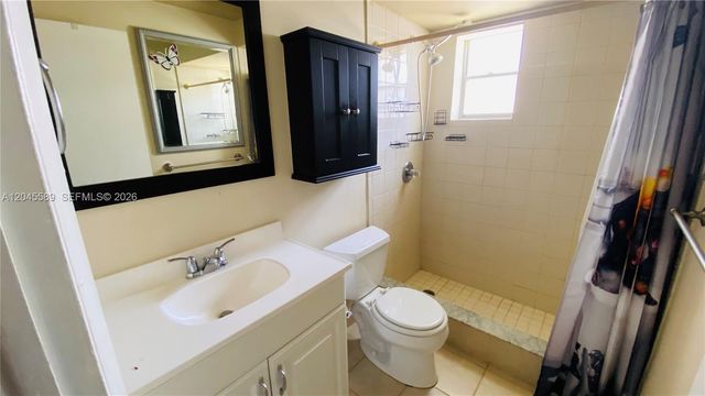 2665 Middle River Drive 1, Fort Lauderdale, FL 33306