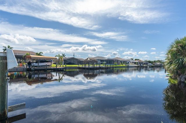 2219 SE 19 PL, Cape Coral, FL 33990