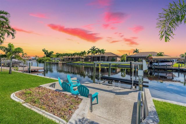 2219 SE 19 PL, Cape Coral, FL 33990