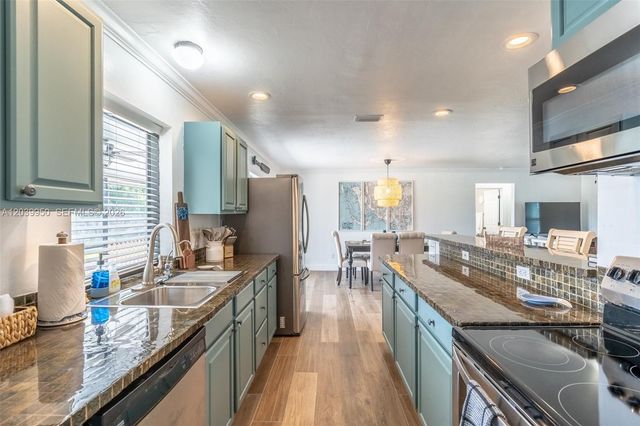 2219 SE 19 PL, Cape Coral, FL 33990