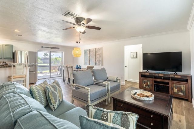 2219 SE 19 PL, Cape Coral, FL 33990