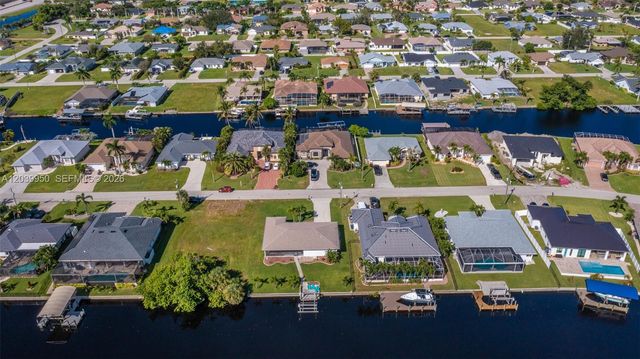 2219 SE 19 PL, Cape Coral, FL 33990