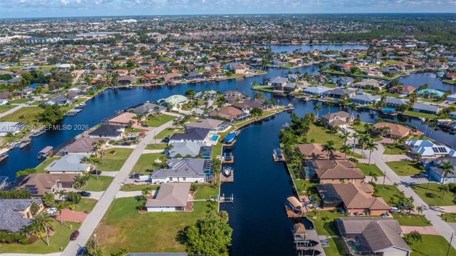 2219 SE 19 PL, Cape Coral, FL 33990