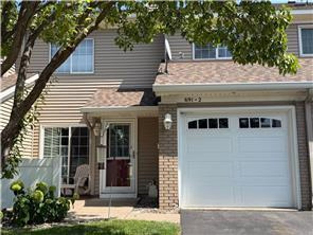 691 85th Lane NW 2, Coon Rapids, MN 55433 — photo 2