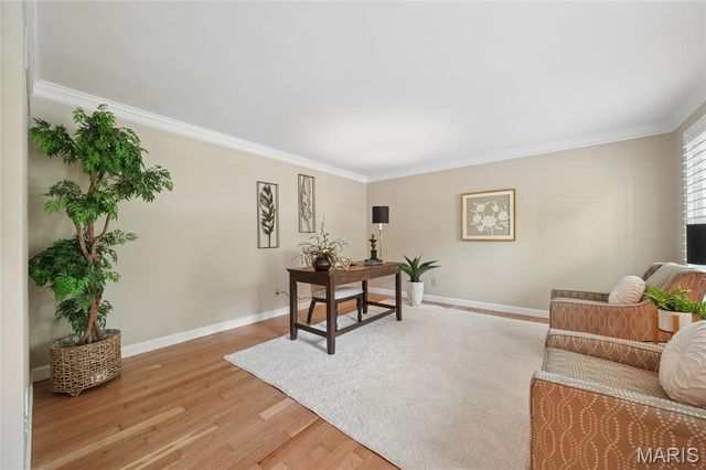 15991 Meadow Oak Drive, Chesterfield, MO 63017