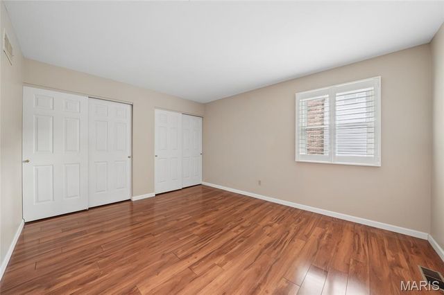 15991 Meadow Oak Drive, Chesterfield, MO 63017