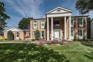 15991 Meadow Oak Drive, Chesterfield, MO 63017