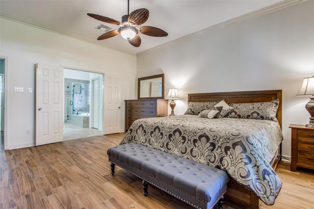 34 Ginger Bay Place, The Woodlands, TX 77382