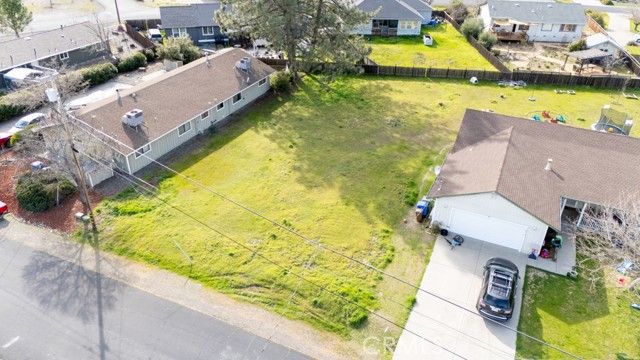 18725 Magnolia Court, Hidden Valley Lake, CA 95467