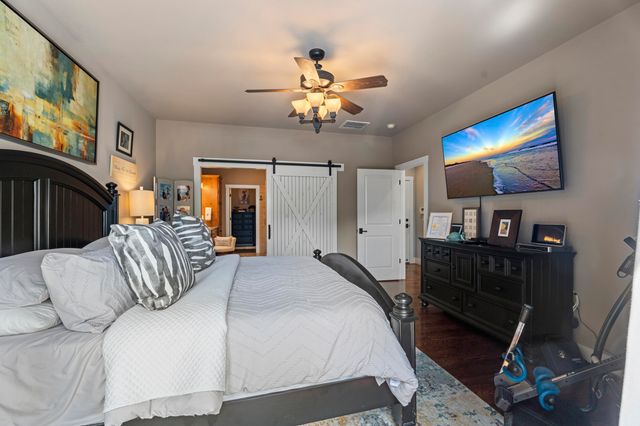 2371 Melody Point Circle, Grove, OK 74344