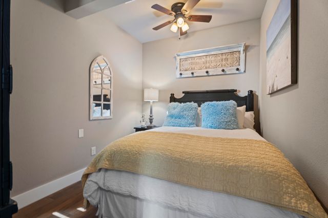 2371 Melody Point Circle, Grove, OK 74344