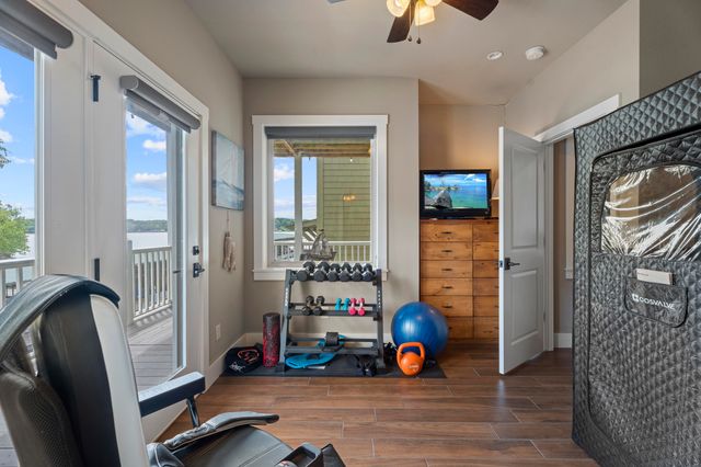 2371 Melody Point Circle, Grove, OK 74344