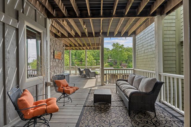 2371 Melody Point Circle, Grove, OK 74344