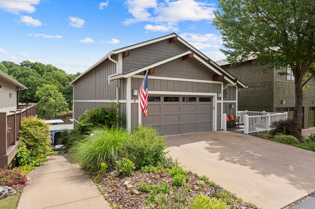 2371 Melody Point Circle, Grove, OK 74344