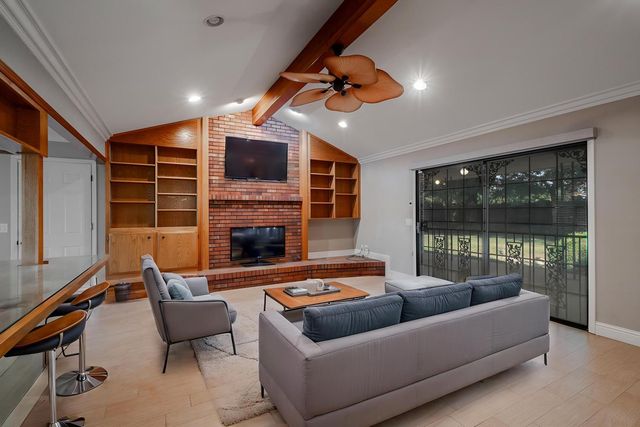 5156 W Minarets Avenue, Fresno, CA 93722
