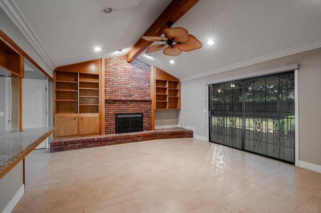 5156 W Minarets Avenue, Fresno, CA 93722