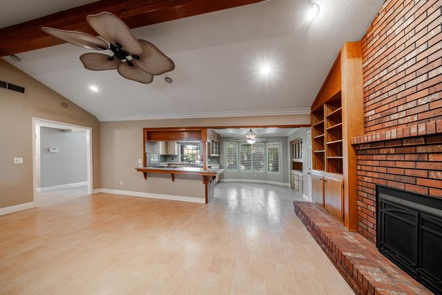 5156 W Minarets Avenue, Fresno, CA 93722