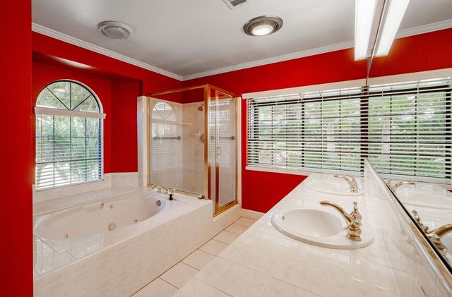 5156 W Minarets Avenue, Fresno, CA 93722