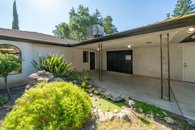 5156 W Minarets Avenue, Fresno, CA 93722