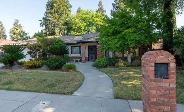 5156 W Minarets Avenue, Fresno, CA 93722