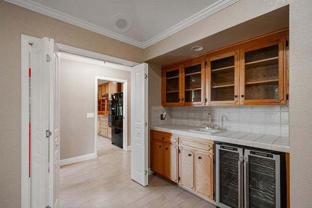 5156 W Minarets Avenue, Fresno, CA 93722