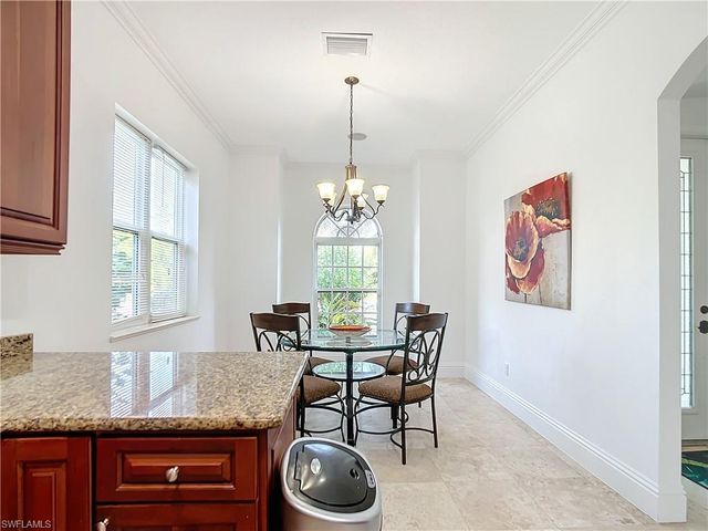 2840 Coco Lakes DR, Naples, FL 34105