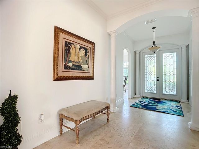 2840 Coco Lakes DR, Naples, FL 34105