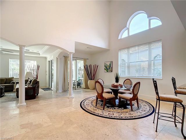 2840 Coco Lakes DR, Naples, FL 34105