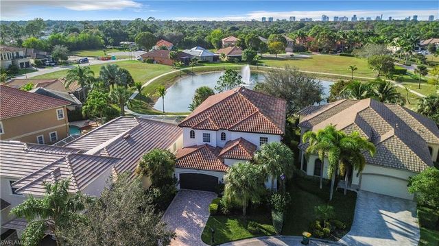 2840 Coco Lakes DR, Naples, FL 34105