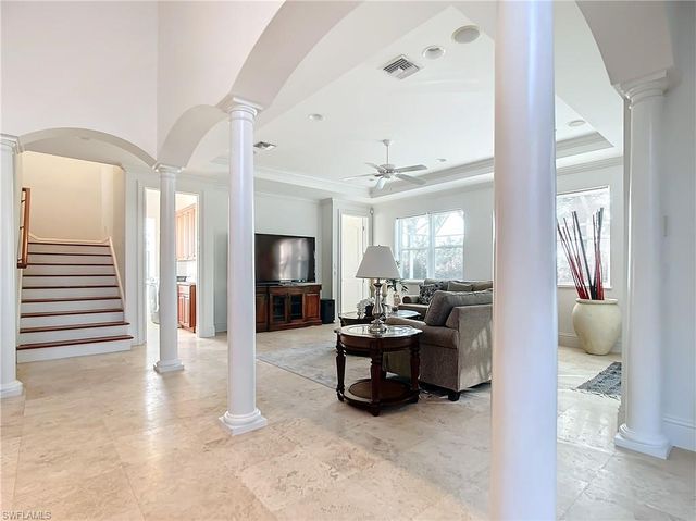 2840 Coco Lakes DR, Naples, FL 34105