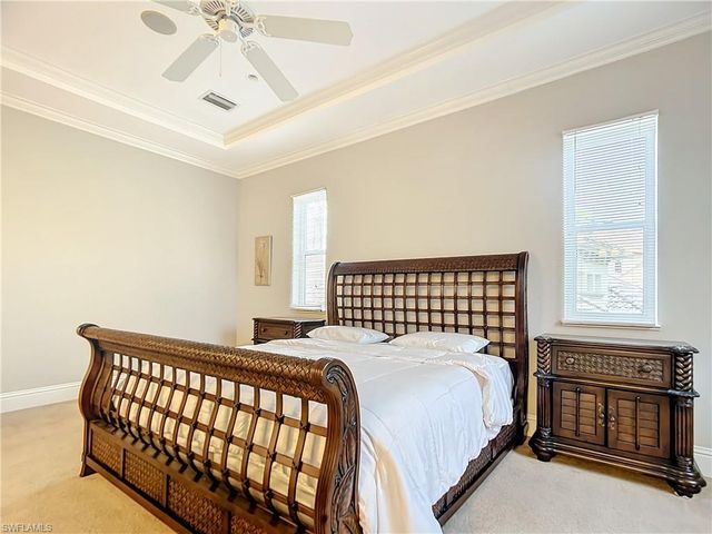 2840 Coco Lakes DR, Naples, FL 34105